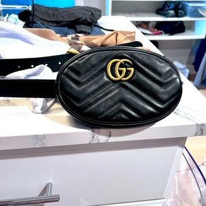 Gucci marmont black leather belt bag